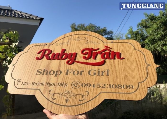 Khắc laser trên gỗ