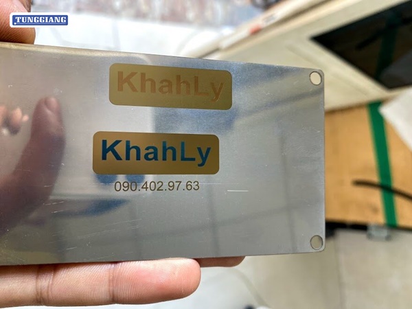 Khắc Laser Lên Chip