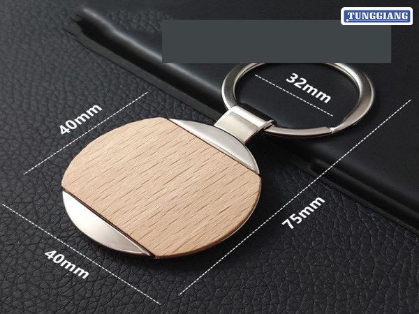 Khắc Laser Móc Khóa
